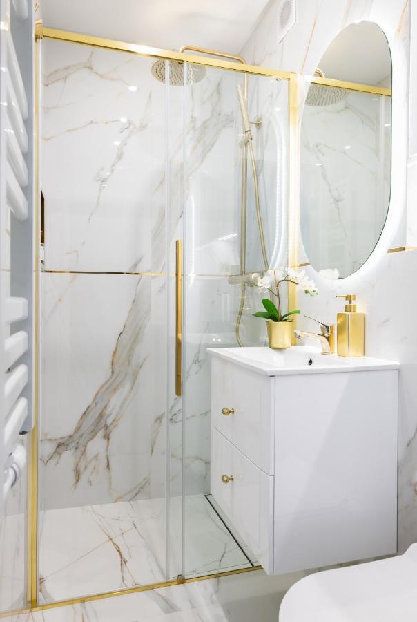 Glam & Modern By Cooee Apartments وارسو المظهر الخارجي الصورة