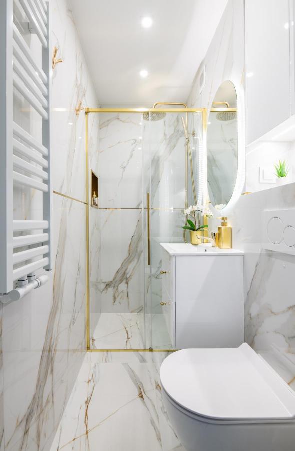Glam & Modern By Cooee Apartments وارسو المظهر الخارجي الصورة