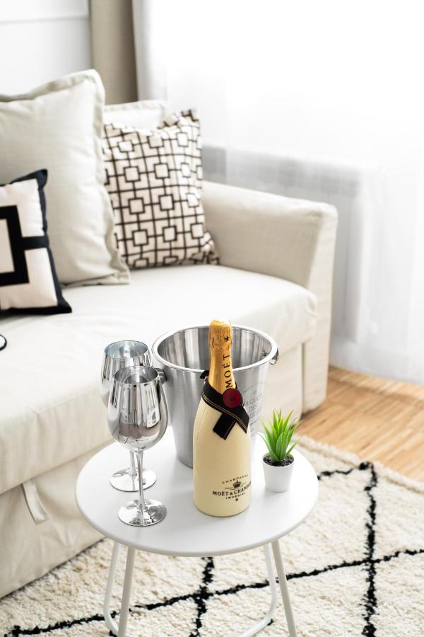 Glam & Modern By Cooee Apartments وارسو المظهر الخارجي الصورة
