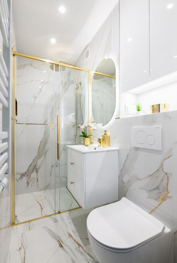 Glam & Modern By Cooee Apartments وارسو المظهر الخارجي الصورة