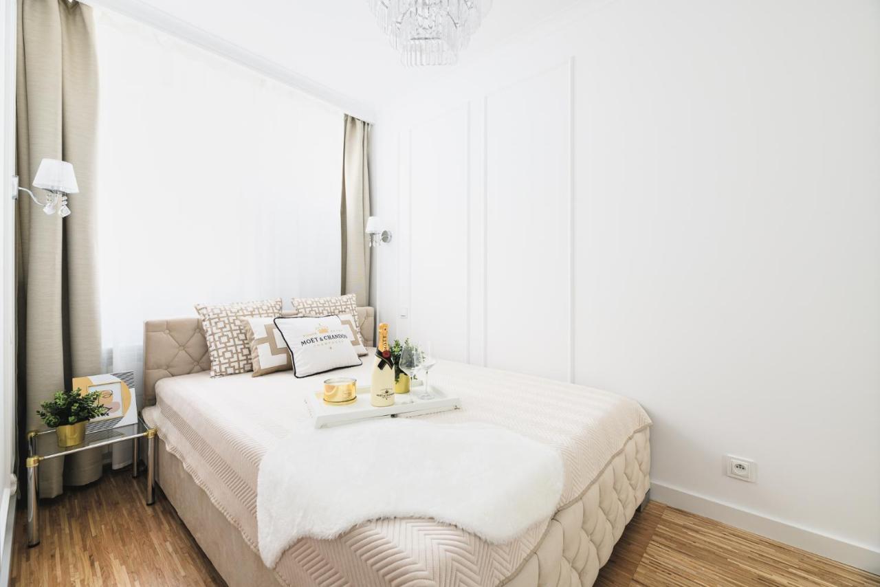 Glam & Modern By Cooee Apartments وارسو المظهر الخارجي الصورة