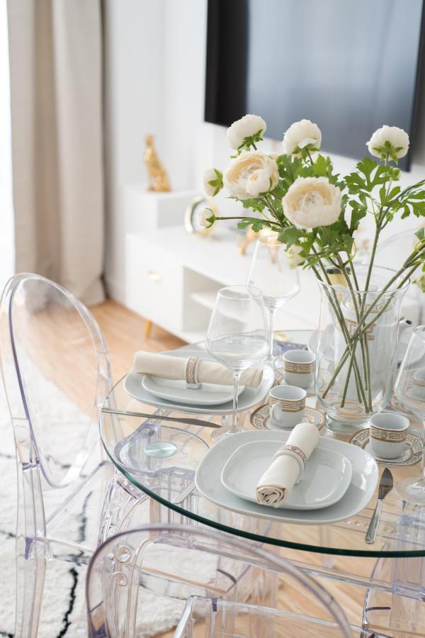 Glam & Modern By Cooee Apartments وارسو المظهر الخارجي الصورة